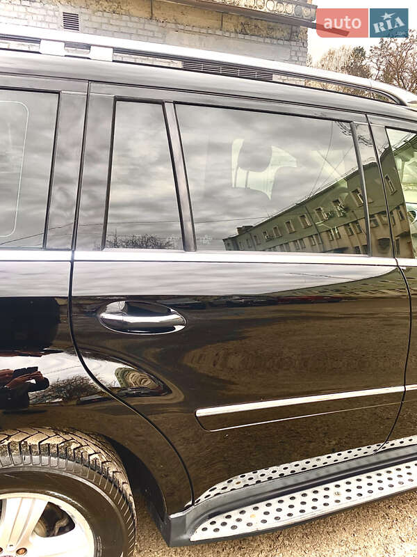 Внедорожник / Кроссовер Mercedes-Benz GL-Class 2010 в Ровно
