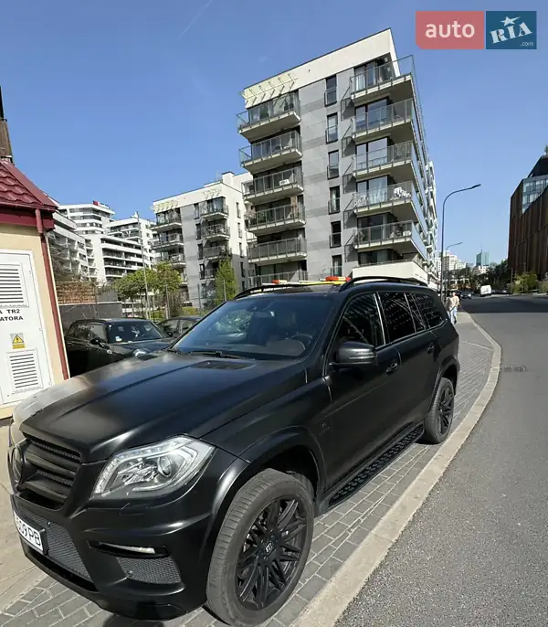 Позашляховик / Кросовер Mercedes-Benz GL-Class 2014 в 