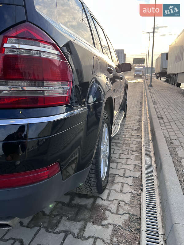 Внедорожник / Кроссовер Mercedes-Benz GL-Class 2007 в Вишневом фото 20 Внедорожник / Кроссовер Mercedes-Benz GL-Class 2007 в Вишневом