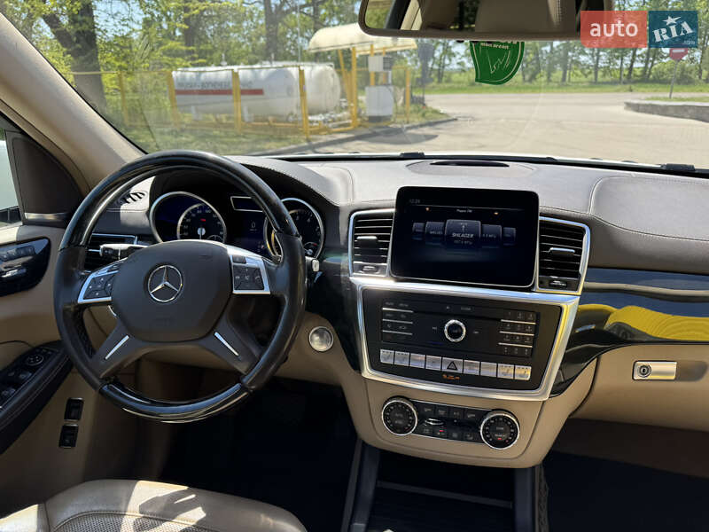 Позашляховик / Кросовер Mercedes-Benz GL-Class 2015 в Смілі