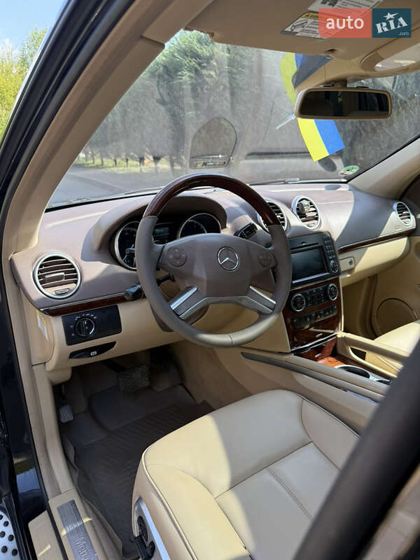 Внедорожник / Кроссовер Mercedes-Benz GL-Class 2012 в Шептицькому