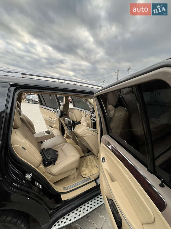 Внедорожник / Кроссовер Mercedes-Benz GL-Class 2011 в Черновцах