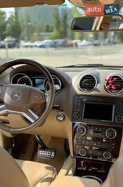 Внедорожник / Кроссовер Mercedes-Benz GL-Class 2011 в 