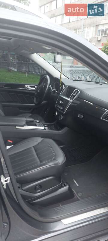 Внедорожник / Кроссовер Mercedes-Benz GL-Class 2015 в Киеве фото 13 Внедорожник / Кроссовер Mercedes-Benz GL-Class 2015 в Киеве