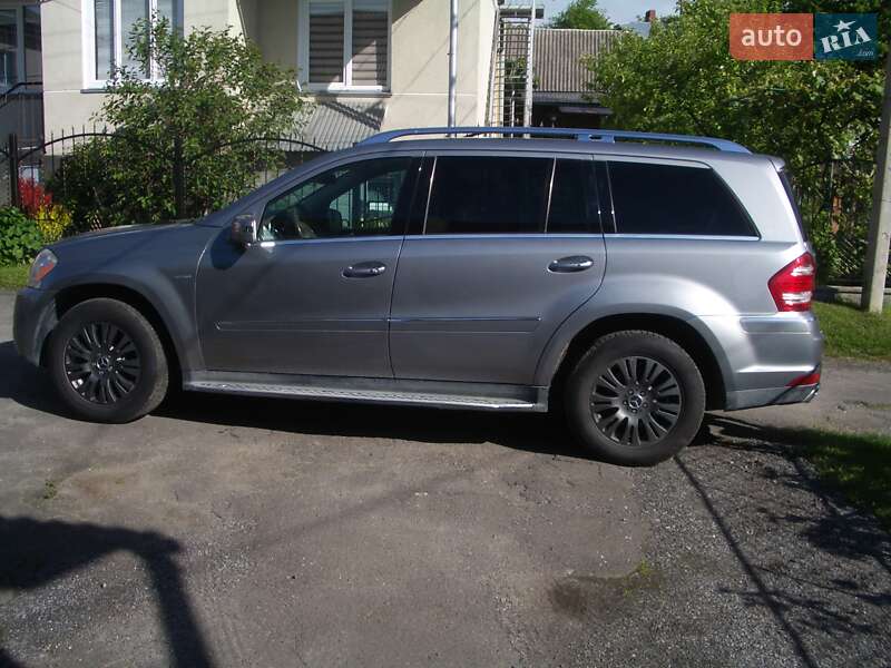 Mercedes-Benz GL-Class 2012
