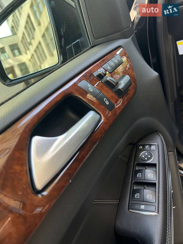 Позашляховик / Кросовер Mercedes-Benz GL-Class 2012 в Києві