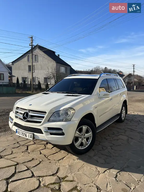 Mercedes-Benz GL-Class