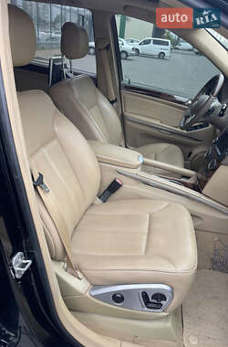 Внедорожник / Кроссовер Mercedes-Benz GL-Class 2012 в 