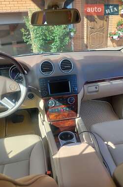Внедорожник / Кроссовер Mercedes-Benz GL-Class 2011 в 