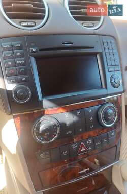Внедорожник / Кроссовер Mercedes-Benz GL-Class 2011 в 