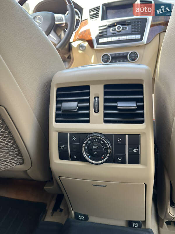 Внедорожник / Кроссовер Mercedes-Benz GL-Class 2013 в Белгороде-Днестровском