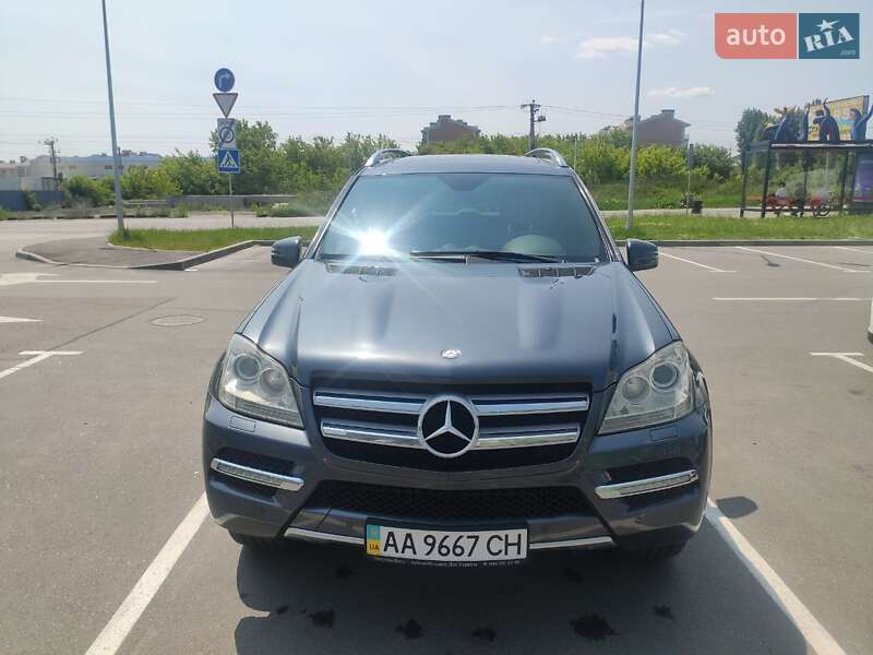 Внедорожник / Кроссовер Mercedes-Benz GL-Class 2010 в 