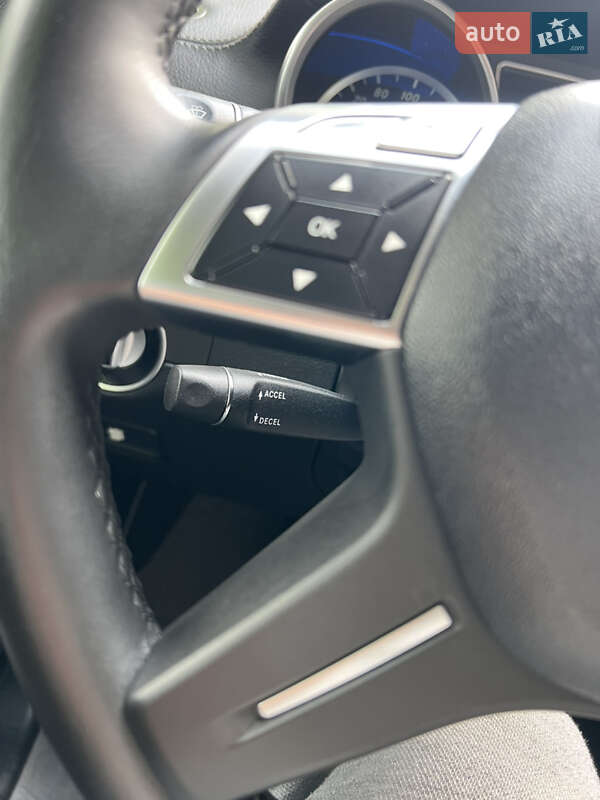 Внедорожник / Кроссовер Mercedes-Benz GL-Class 2013 в Ровно