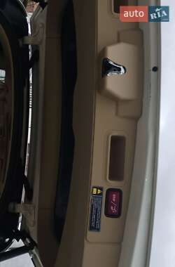 Позашляховик / Кросовер Mercedes-Benz GL-Class 2012 в 