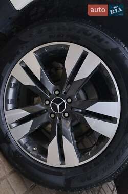 Позашляховик / Кросовер Mercedes-Benz GL-Class 2012 в 