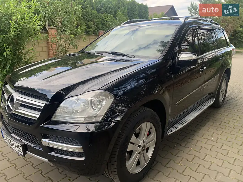 Mercedes-Benz GL-Class