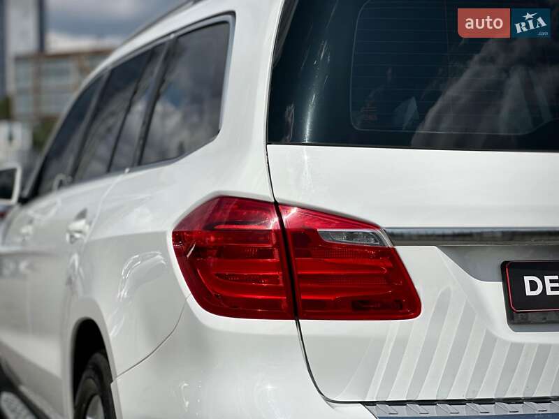 Позашляховик / Кросовер Mercedes-Benz GL-Class 2015 в Києві