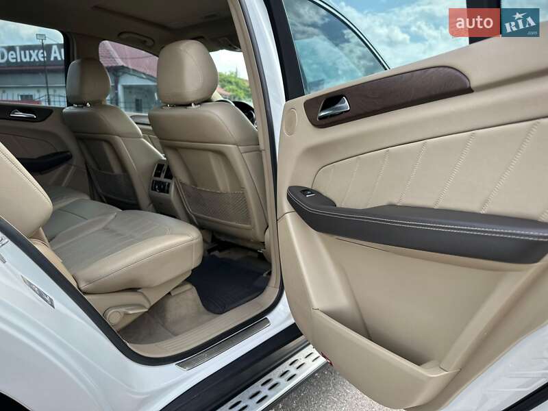 Позашляховик / Кросовер Mercedes-Benz GL-Class 2015 в Києві