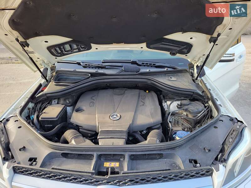 Внедорожник / Кроссовер Mercedes-Benz GL-Class 2015 в Запорожье