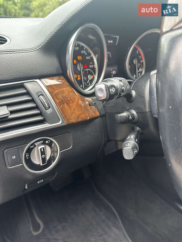 Позашляховик / Кросовер Mercedes-Benz GL-Class 2015 в Ужгороді