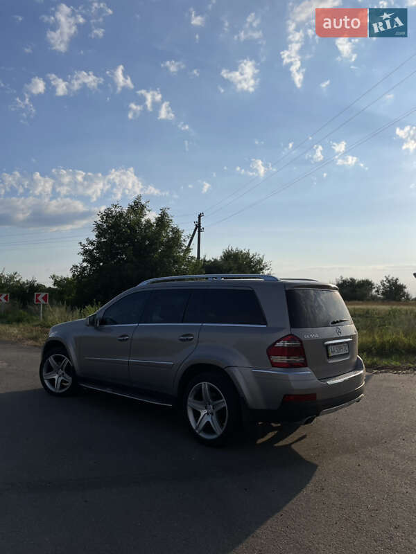 Внедорожник / Кроссовер Mercedes-Benz GL-Class 2007 в Обухове