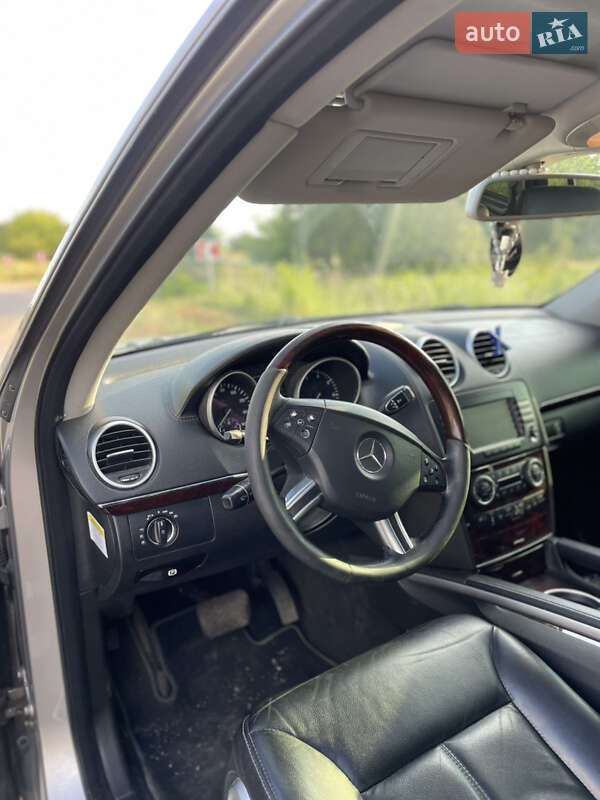 Внедорожник / Кроссовер Mercedes-Benz GL-Class 2007 в Обухове