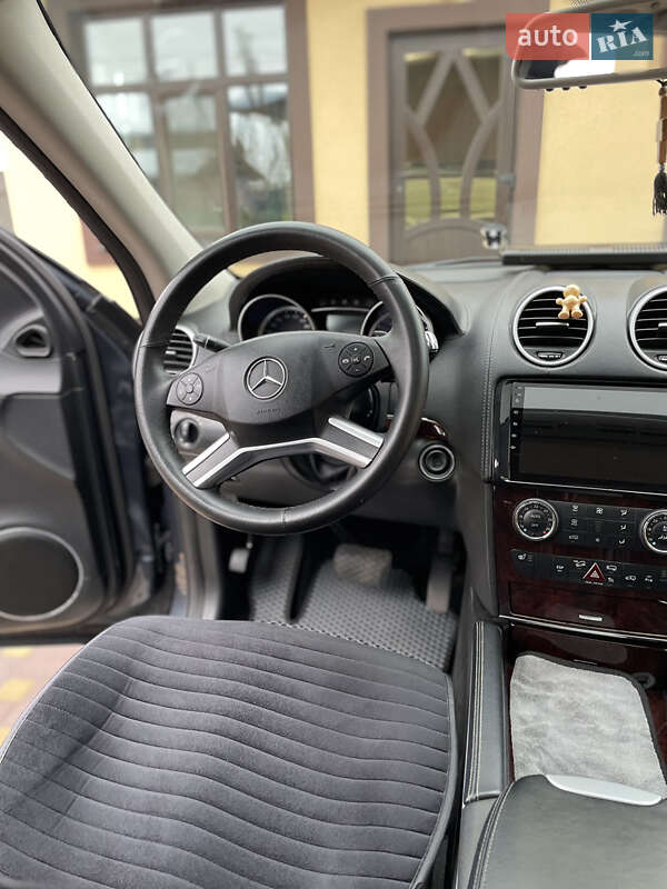 Внедорожник / Кроссовер Mercedes-Benz GL-Class 2010 в Киеве