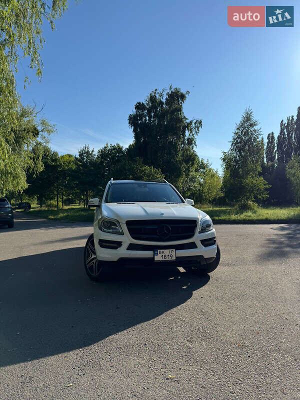 Позашляховик / Кросовер Mercedes-Benz GL-Class 2014 в Рівному