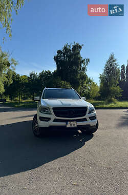Позашляховик / Кросовер Mercedes-Benz GL-Class 2014 в 