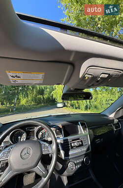 Позашляховик / Кросовер Mercedes-Benz GL-Class 2014 в 
