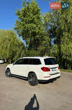 Позашляховик / Кросовер Mercedes-Benz GL-Class 2014 в 