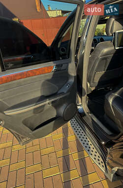 Позашляховик / Кросовер Mercedes-Benz GL-Class 2009 в 