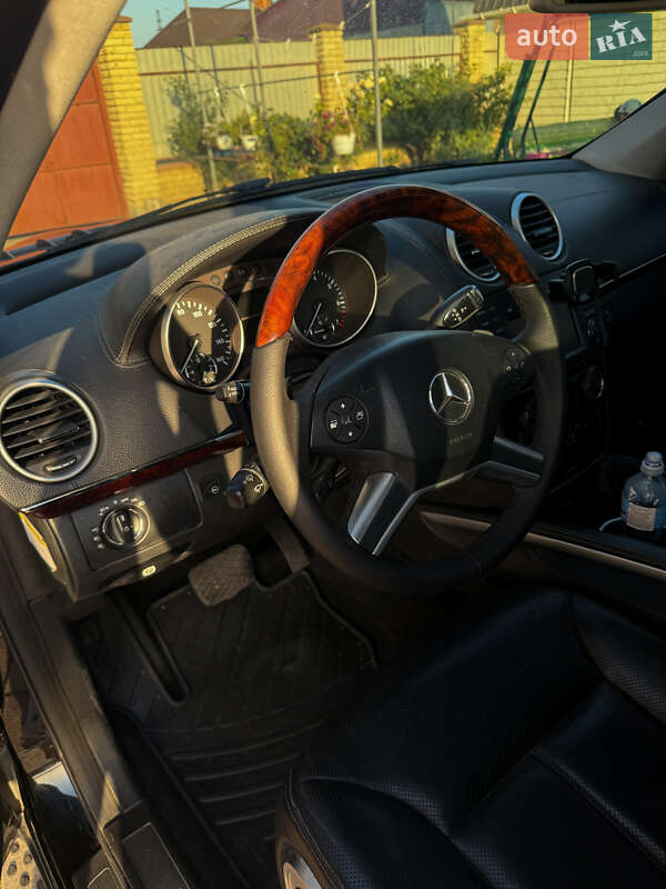 Внедорожник / Кроссовер Mercedes-Benz GL-Class 2009 в Николаеве