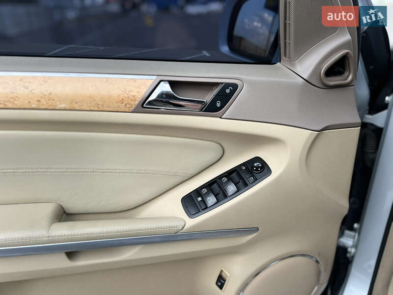 Позашляховик / Кросовер Mercedes-Benz GL-Class 2006 в Києві