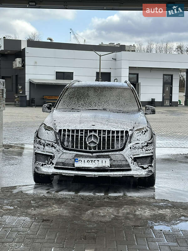 Позашляховик / Кросовер Mercedes-Benz GL-Class 2013 в Полтаві
