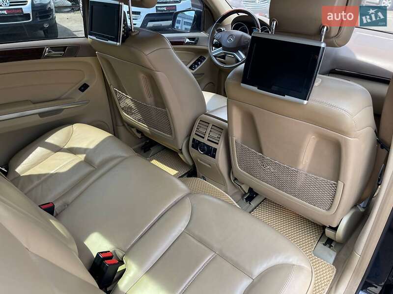 Позашляховик / Кросовер Mercedes-Benz GL-Class 2010 в Києві
