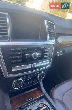 Позашляховик / Кросовер Mercedes-Benz GL-Class 2013 в 