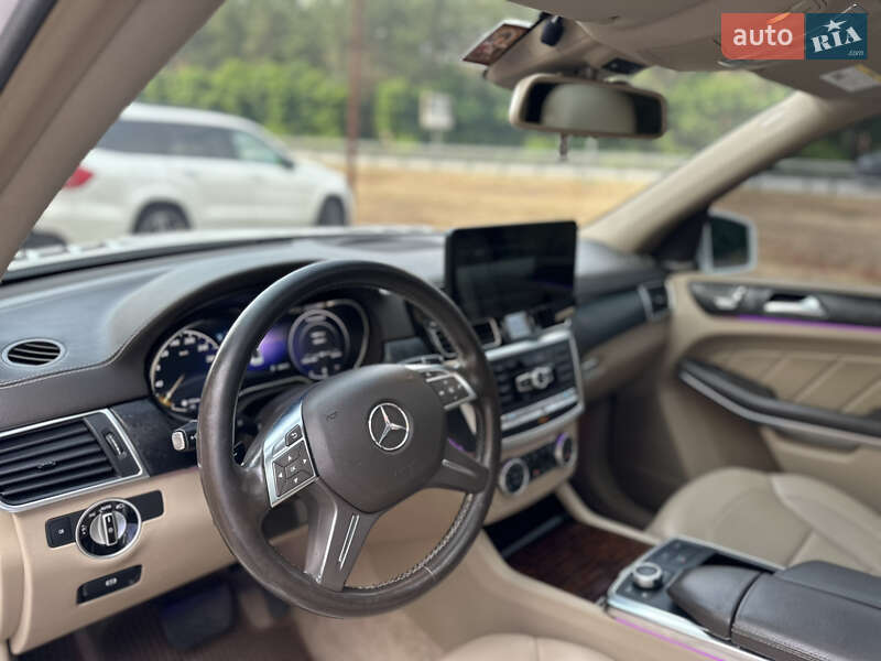 Позашляховик / Кросовер Mercedes-Benz GL-Class 2014 в Києві