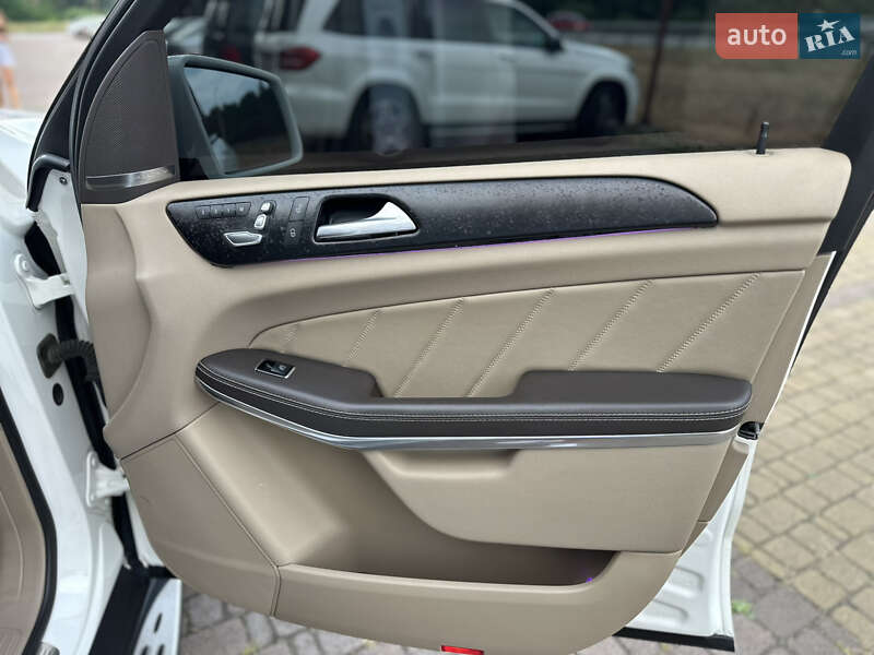 Позашляховик / Кросовер Mercedes-Benz GL-Class 2014 в Києві