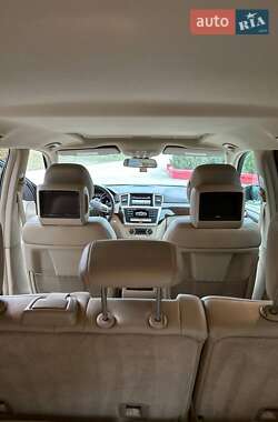 Внедорожник / Кроссовер Mercedes-Benz GL-Class 2012 в 