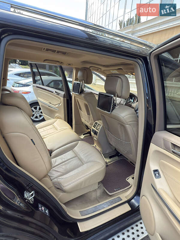 Позашляховик / Кросовер Mercedes-Benz GL-Class 2010 в Одесі