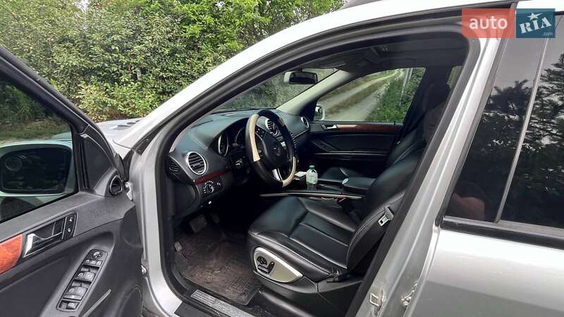 Внедорожник / Кроссовер Mercedes-Benz GL-Class 2007 в Ирпене фото 6 Внедорожник / Кроссовер Mercedes-Benz GL-Class 2007 в Ирпене