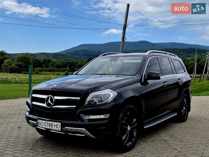 Mercedes-Benz GL-Class 2013 Mercedes-Benz GL-Class 2013