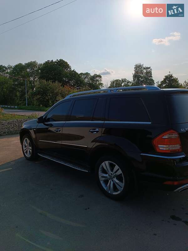 Внедорожник / Кроссовер Mercedes-Benz GL-Class 2011 в Черновцах