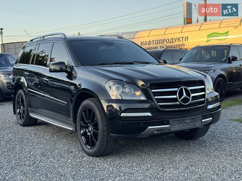 Mercedes-Benz GL-Class 2011