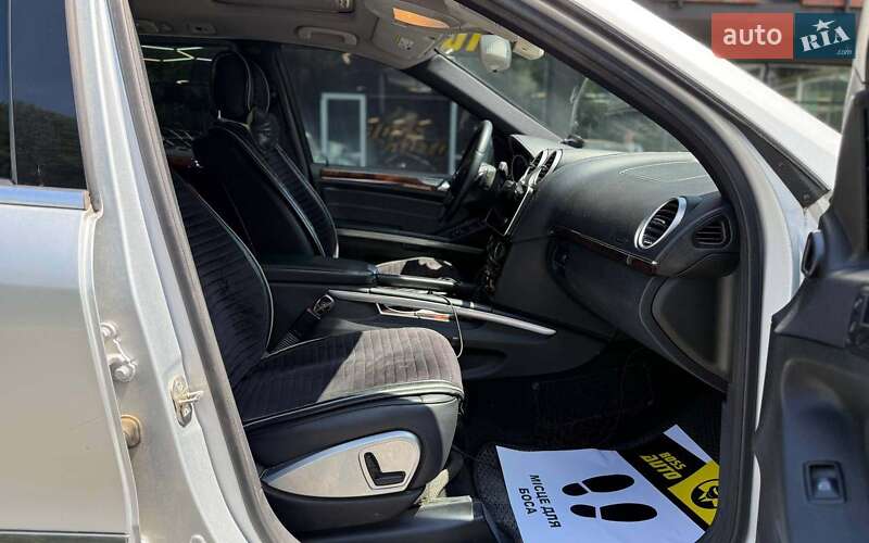 Позашляховик / Кросовер Mercedes-Benz GL-Class 2010 в Чернівцях