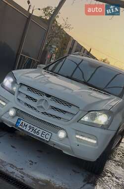 Позашляховик / Кросовер Mercedes-Benz GL-Class 2010 в Житомирі