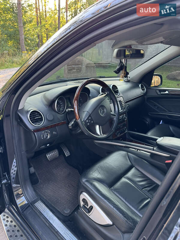 Внедорожник / Кроссовер Mercedes-Benz GL-Class 2006 в Житомире