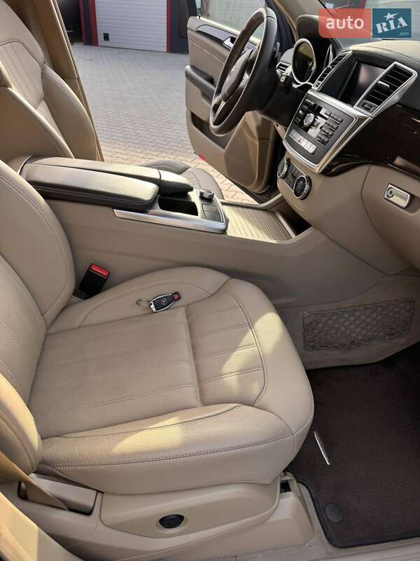 Позашляховик / Кросовер Mercedes-Benz GL-Class 2015 в Луцьку