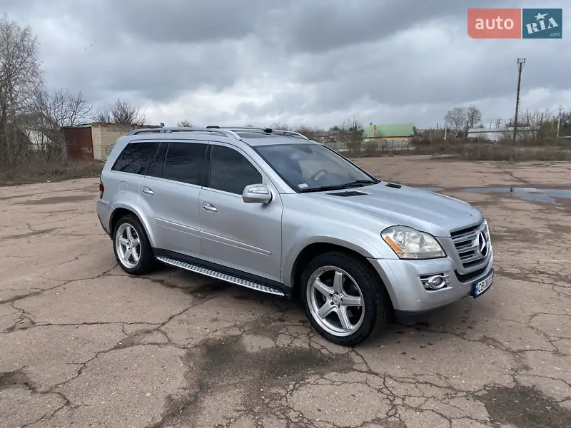 Mercedes-Benz GL-Class